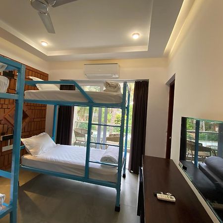 Downtown Hostels - Anjuna Exterior photo