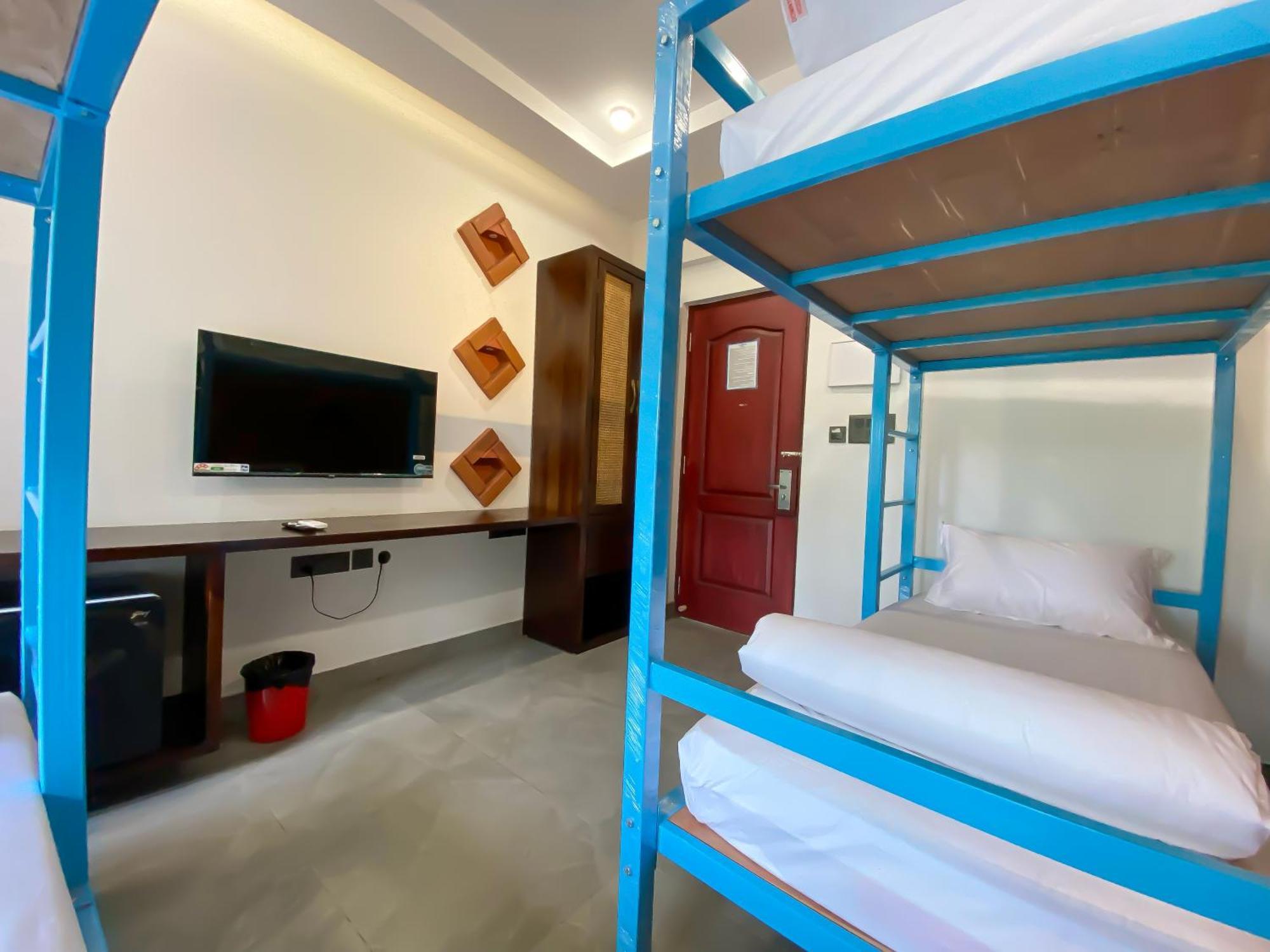 Downtown Hostels - Anjuna Exterior photo